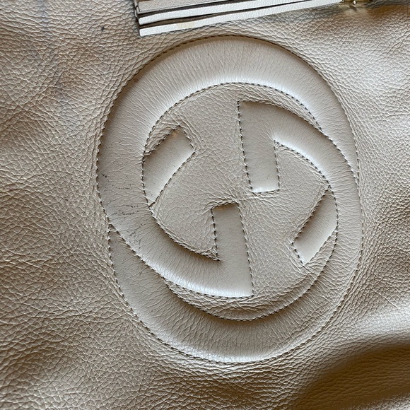 Large cream Gucci Soho large leather tote. Preloved with wear but life left! - Picture 7 of 13